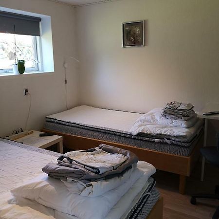 Commuter Room For One Or Two People Munkebo ภายนอก รูปภาพ